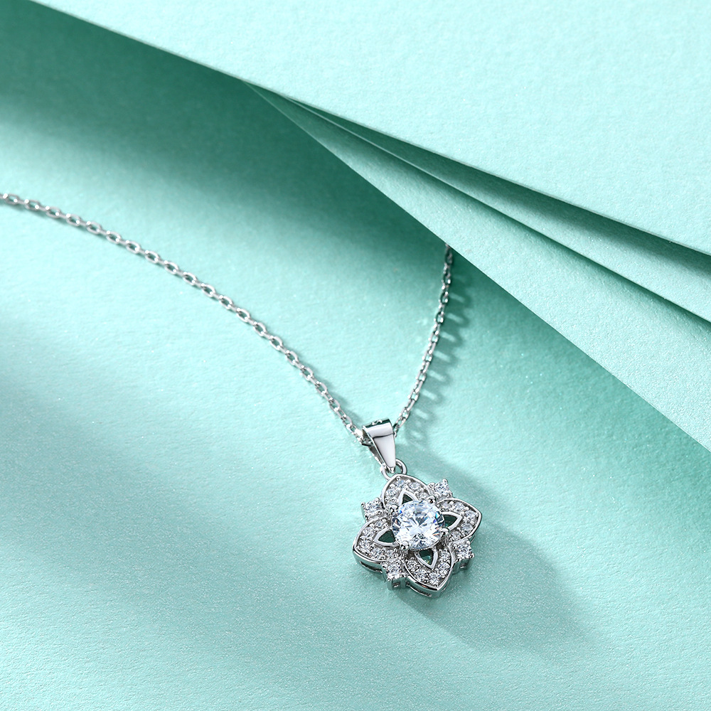 Crystelle_necklace_silver_925_malorna04